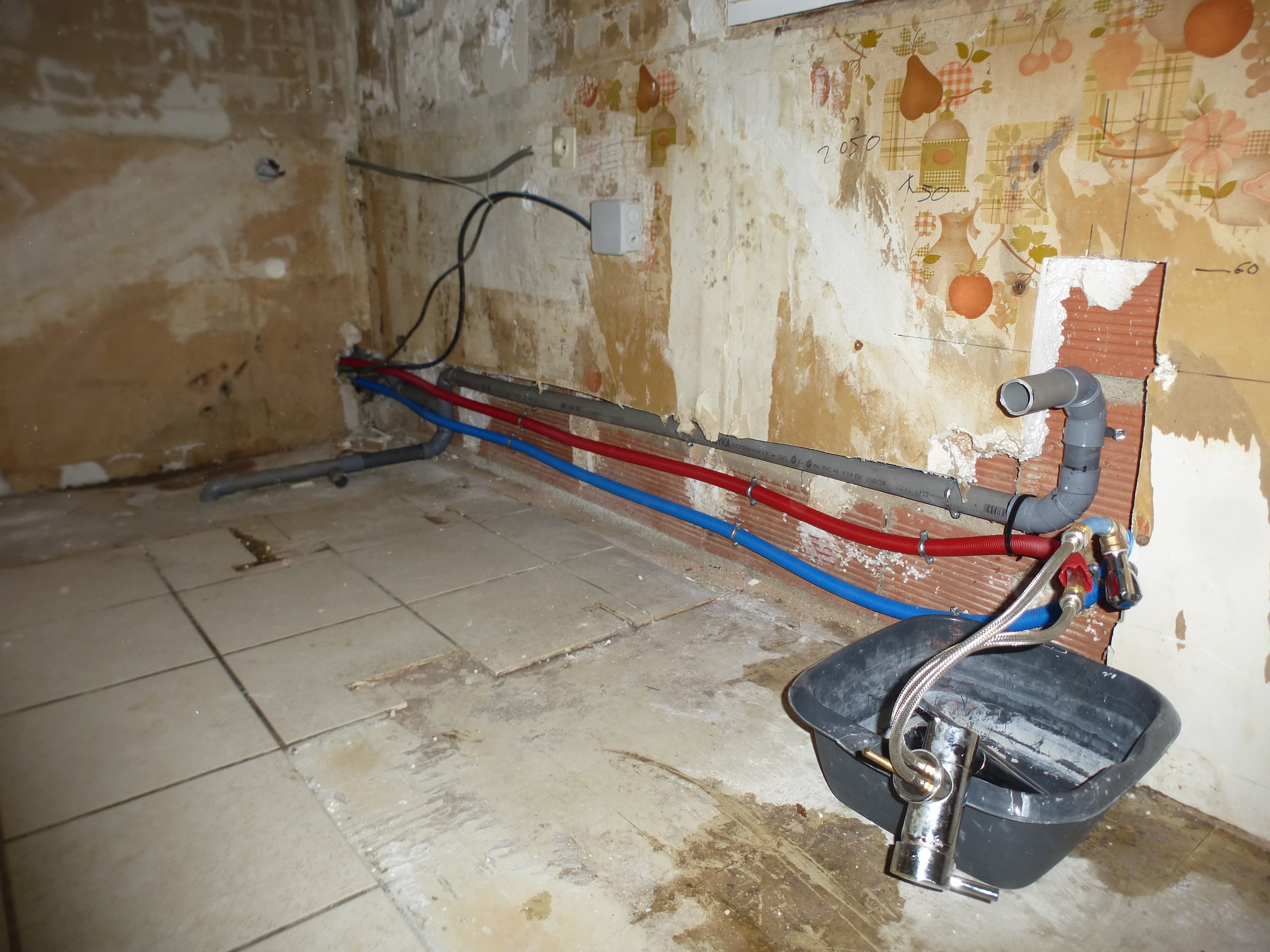 Réseau de plomberie pendant une rénovation